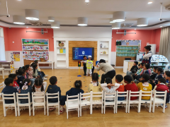<b>安然“童”行｜警园联袂 守护长儿安然成长建牢</b>